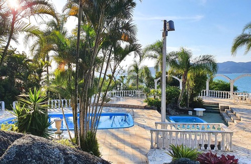 Daniela Villa | Paradisiacal & Spacious Seafront Villa -6 Bedrooms Private Pool and Beach Access