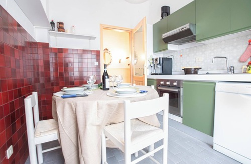 Diano Marina Apartment | Paradiso Al Mare Terrace and Shared Pool