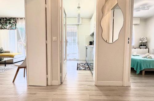 Prado - Republique Apartment | Paradistay