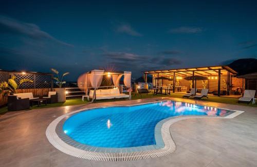 Kolymbia Villa | Paramithia Villa
