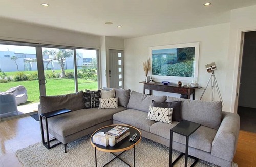 Omaha House | PARAOA BEACH HOUSE