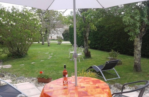 Pardaillan Cottage | Pardaillan cottage in the countryside between Eymet and Duras, sleeps 2