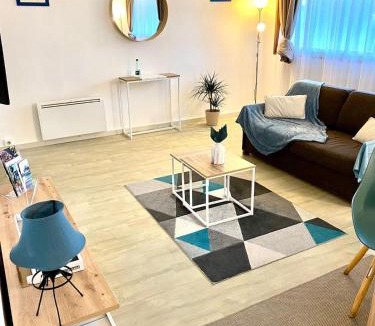 Chasse-sur-Rhone Apartment | Parenthèse champêtre sur la route des vacances