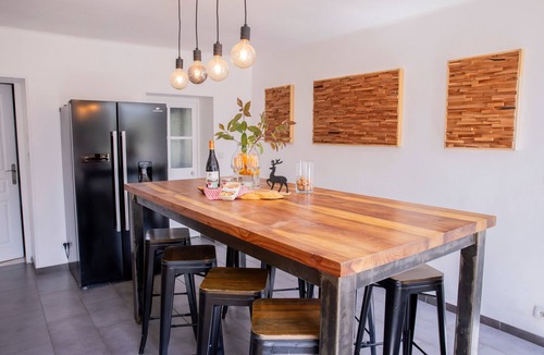 Neuvy House | Parenthèse Sologne – Spacious Longère for 14 with Private Terrace, Garden & Wi-Fi in Neuvy