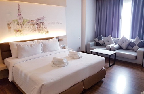Ploenchit Hotel | Parinda Hotel