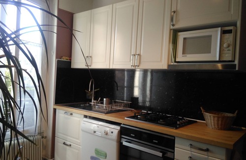 Montparnasse Apartment | Paris 14th with kitchen 150m metro Glacière 30m2 Quiet