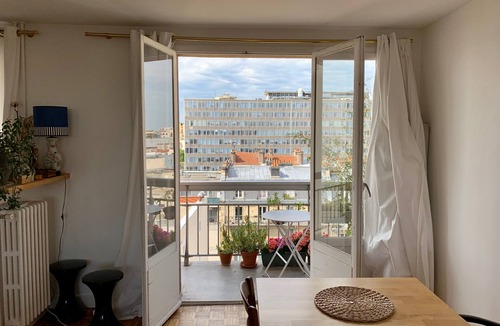 Quartier du Pont-de-Flandre Apartment | Paris 19, space and light at the water's edge