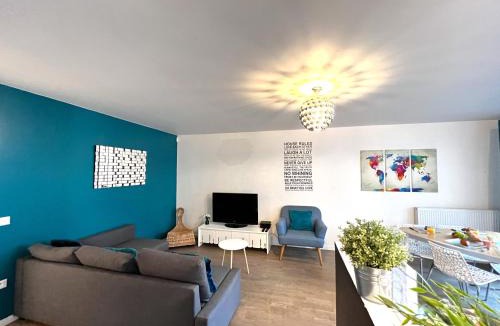 Universite Apartment | Paris Champs-Elysées-2 Bedrooms-Parking-Wifi