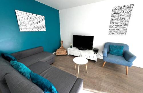 Universite Apartment | Paris Champs-Elysées-2 Bedrooms-Parking-Wifi