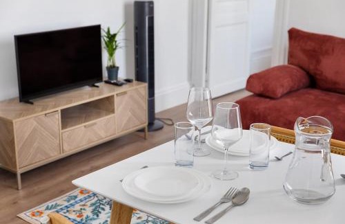 Clamart Apartment | Paris Chic Percy Issy RER Parc d'Exposition
