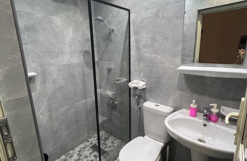 Abdin Hostel | paris east hostel