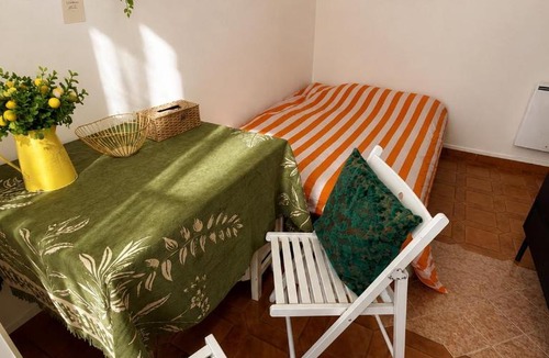 Porte-Dauphine Apartment | Paris Eiffel Quiet Cool Apartment