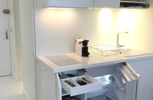 10th Arrondissement Apartment | Paris Studio for 2 persons in Canal Saint-Martin - the station is