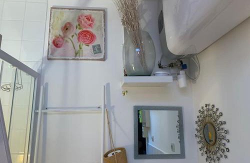 Quartier Saint-Georges Apartment | Paris Studio Rose & Stouring