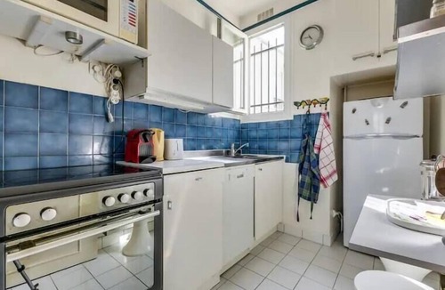 Sorbonne Apartment | Parisian Ruby - Timeless Charm near Notre-Dame