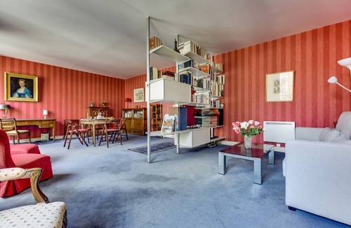 Sorbonne Apartment | Parisian Ruby - Timeless Charm near Notre-Dame