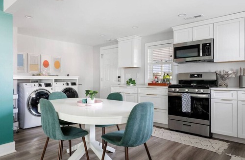 North Charleston Apartment | Park Circle 3 Bedroom - 10 min. to Downtown
