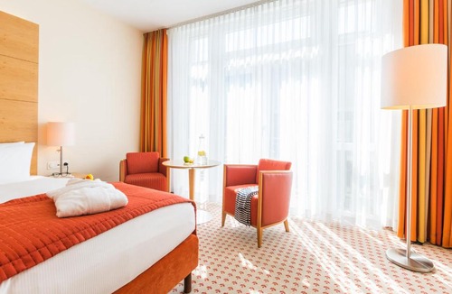 Seepromenade Hotel | Park-Hotel Hübner
