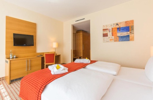 Seepromenade Hotel | Park-Hotel Hübner