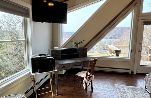 Dundee House | Park Hyatt on Keuka