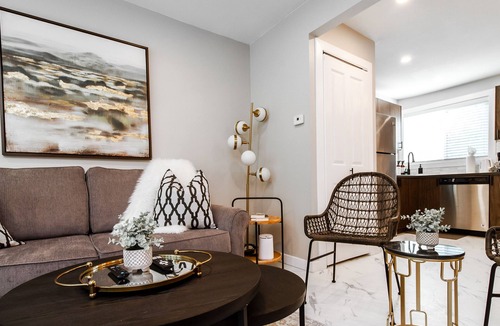 Northeast Edmonton House | Park Life Escape-King Beds-Sleeps 10-Pet Friendly!