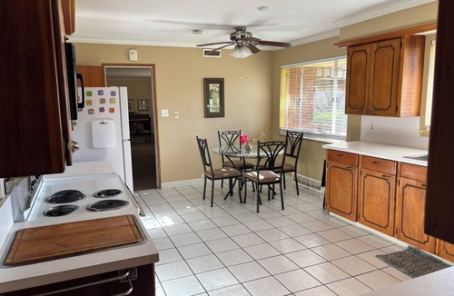 Central Oklahoma City House | Park Manor on two wooded acres close to golf, OKC Zoo, Remington Park, OKANA