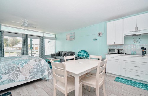 Cedar Key Apartment | Park Place Unit 130