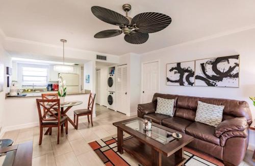 Park Shore House | Park Shore Resort-Deluxe Top Floor, BLDG E 332
