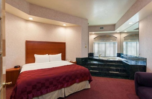 South el Monte Hotel | Park Suites Hotel