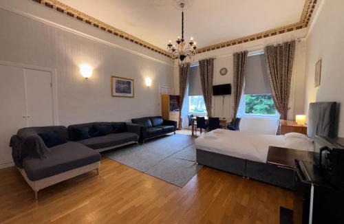 Leith Hotel | Park View House