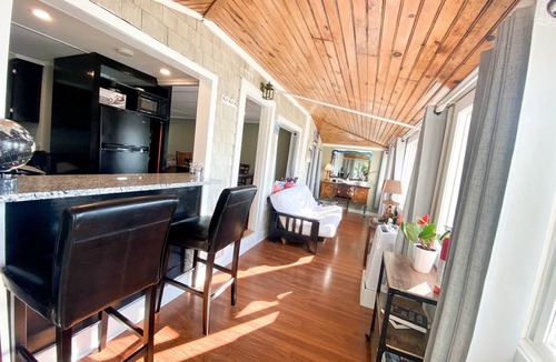 Onset House | Park View ROOM @ Compound *E-Bike-Hot Tub -Boats