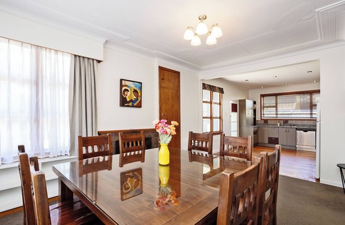 Invercargill House | Park View - Spacious inner City Home - 4 bedrooms