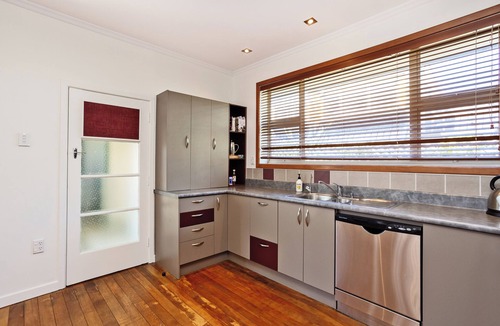 Invercargill House | Park View - Spacious inner City Home - 4 bedrooms