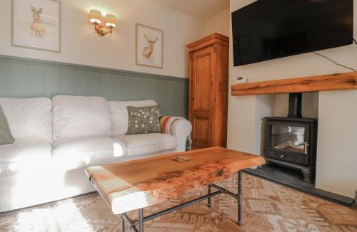 Uttoxeter House | Parkfields Cottage