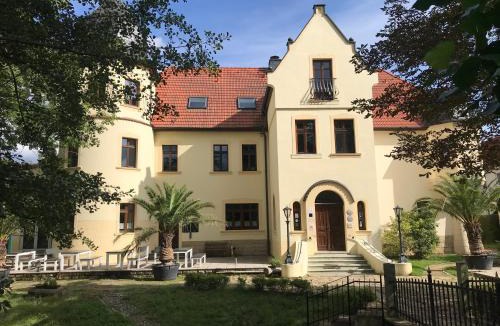 Maasdorf Hotel | Parkschlößchen Hotel