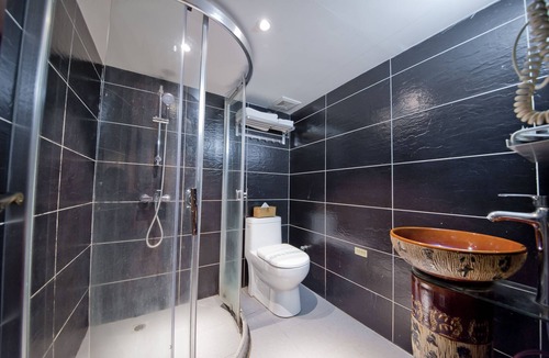 Xiufeng Hostel | Parkside Hostel