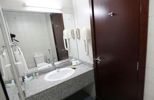 Discovery Gardens Apartment | Parkside Hotel Apartment