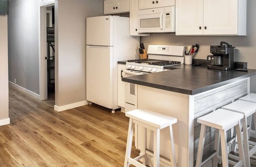 Winona House | Parkside Pet Friendly Bungalow