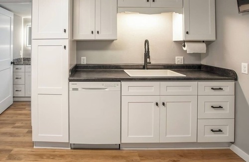 Winona House | Parkside Pet Friendly Bungalow