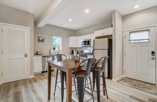 Monument House | Parkside Ridge! Cozy Escape w/Hot Tub & Views