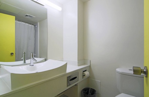 Church and Wellesley Hotel | Parkside Student Residence