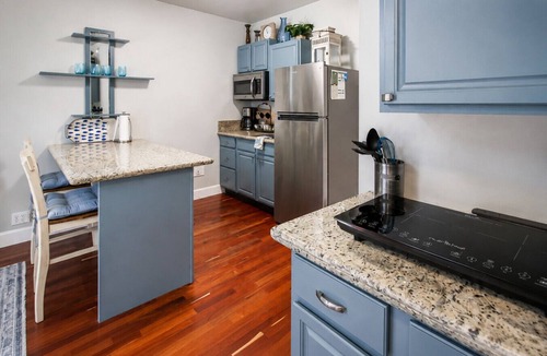 Jacksonville Villa | Parkside Suite: Downtown Jacksonville