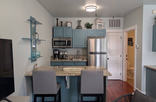Jacksonville Villa | Parkside Suite: Downtown Jacksonville