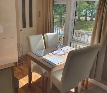 Great Houghton Apartment | Parkview Billing Aquadrome