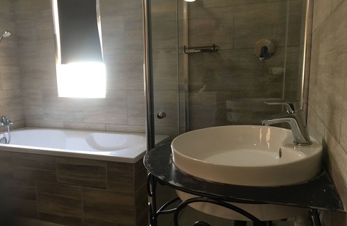 Maun Hotel | Parkview Hotel