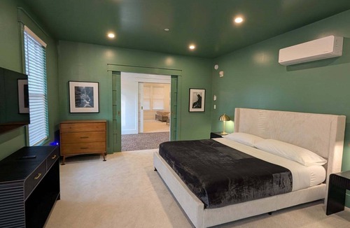 Goshen Bed & Breakfast | Parkway House Goshen Family-Friendly Bed & Breakfast