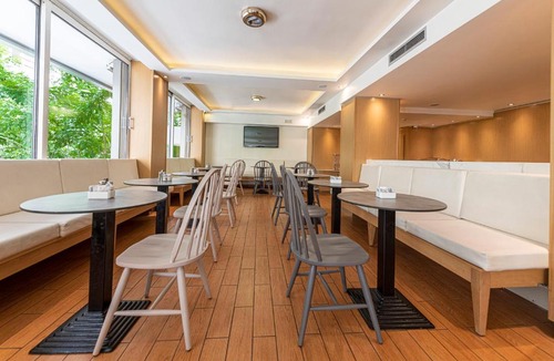 Omonia Hotel | Parnon Hotel
