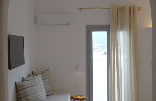 Parasporos Hotel | Paros Bay Hotel