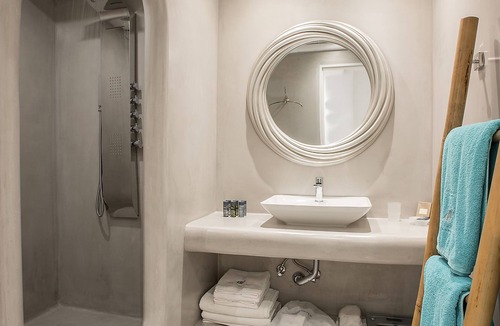 Parikia Hotel | Paros Palace Adults Only