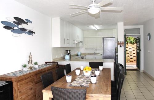 Shaka's Rock Apartment | Paros U1